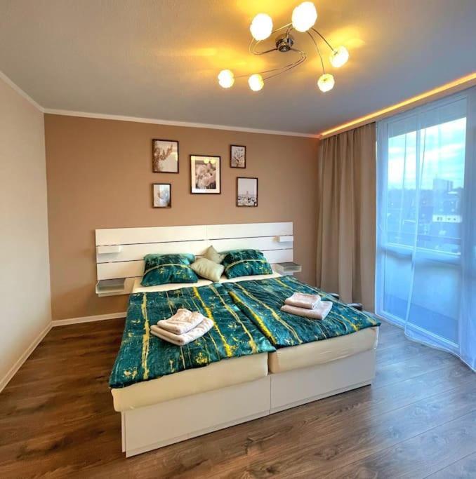 Grosse 3-Zimmer Wohnung, Zentrale Lage. مولهايم ان الرور دير المظهر الخارجي الصورة