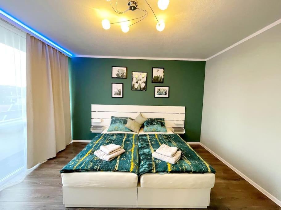 Grosse 3-Zimmer Wohnung, Zentrale Lage. مولهايم ان الرور دير المظهر الخارجي الصورة