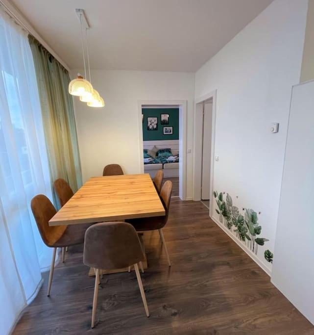 Grosse 3-Zimmer Wohnung, Zentrale Lage. مولهايم ان الرور دير المظهر الخارجي الصورة